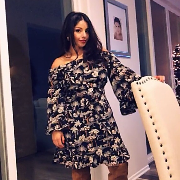 Meet your Posher, Carolina - Picture 2 of 3